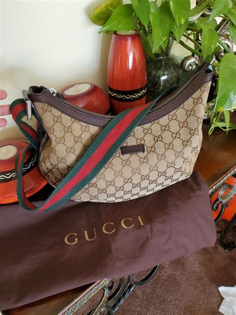 gucci crossbody thick strap.